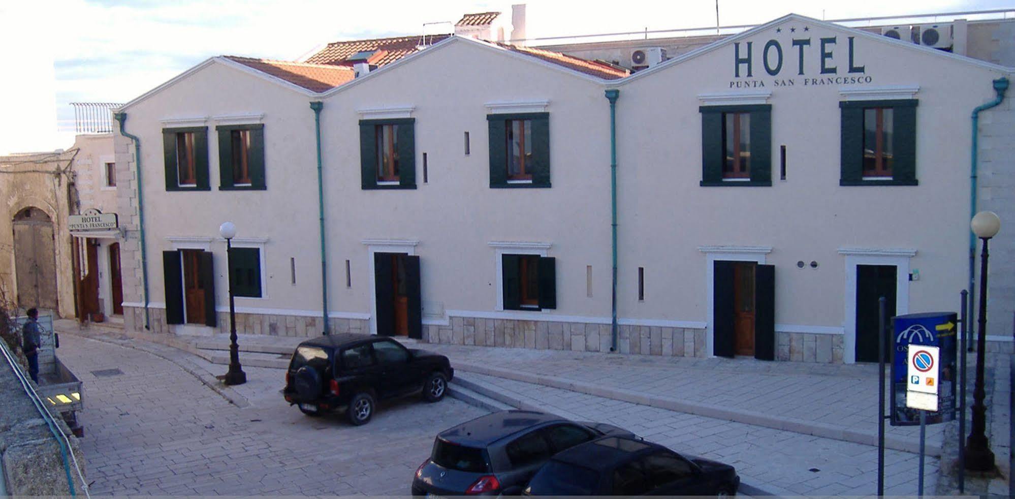 Hotel Punta San Francesco 3*