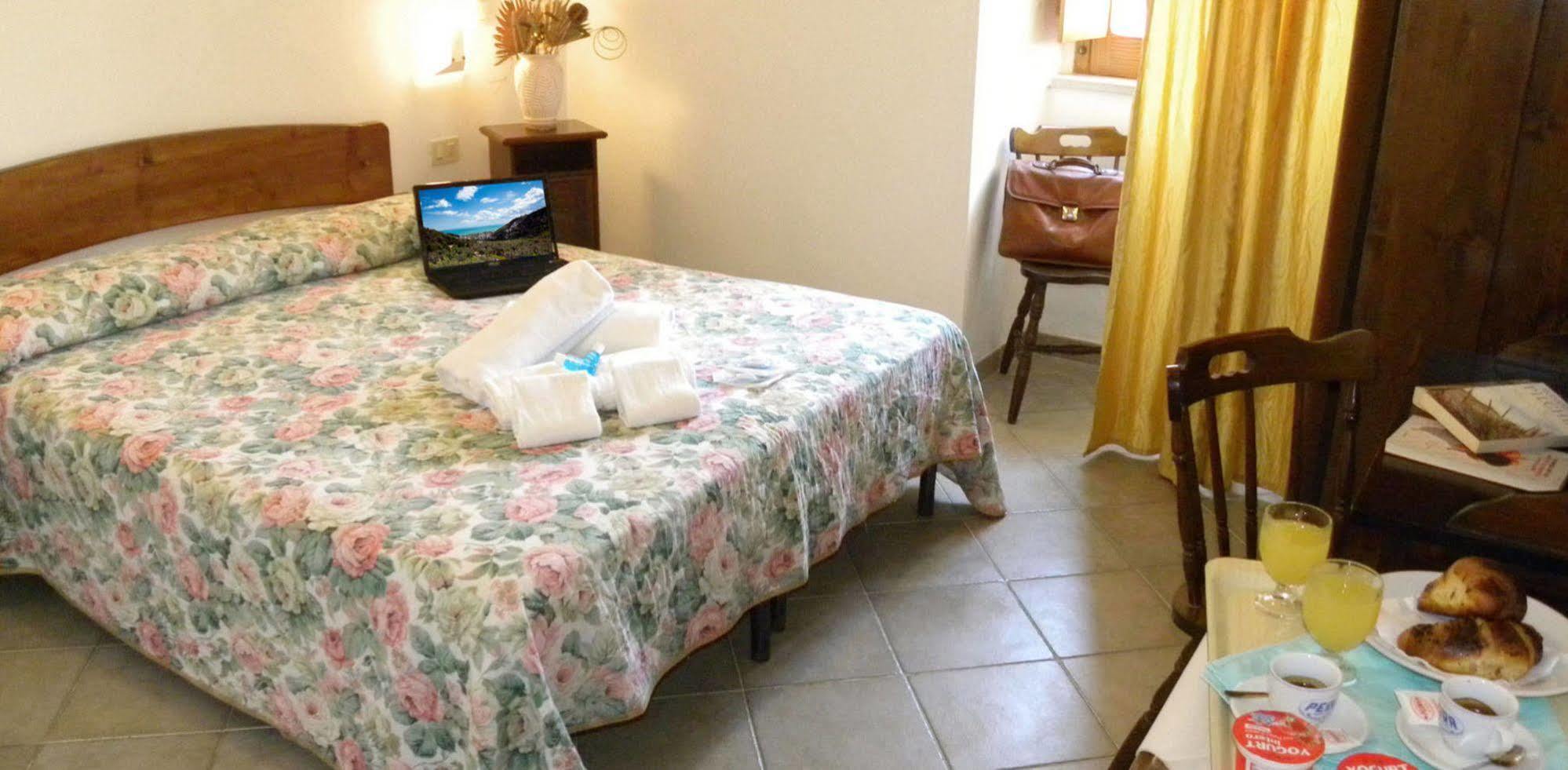 Punta San Francesco Hotel